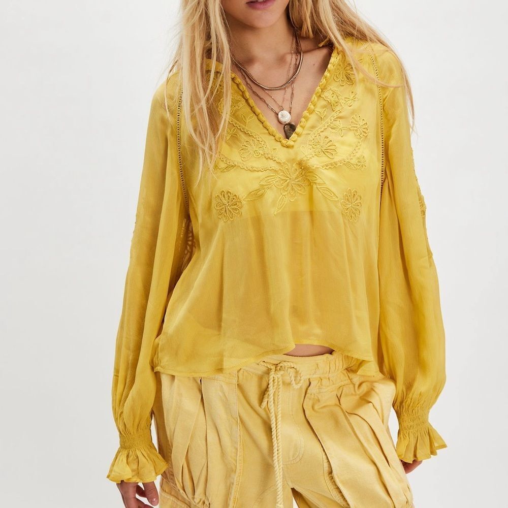 NWOT Free People Bali Dragon Lilly Embroidered Top- Misted Yellow - Picture 2 of 11